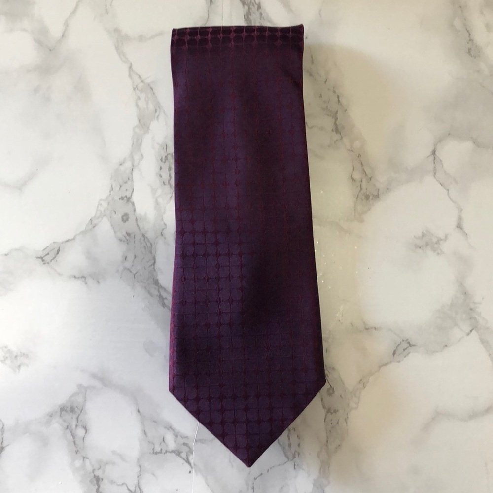Calvin Klein 100% Silk Tie Pattern